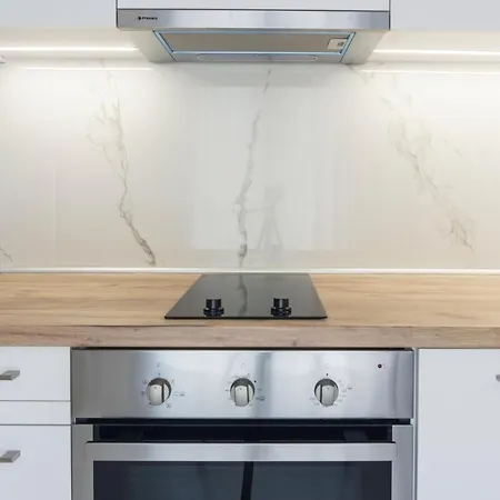 Lejlighed New Modern Style Next To The Train Station *